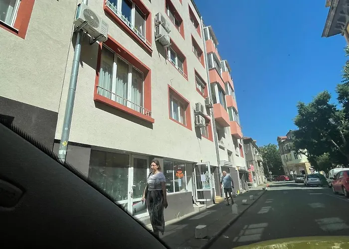 The Апартамент *